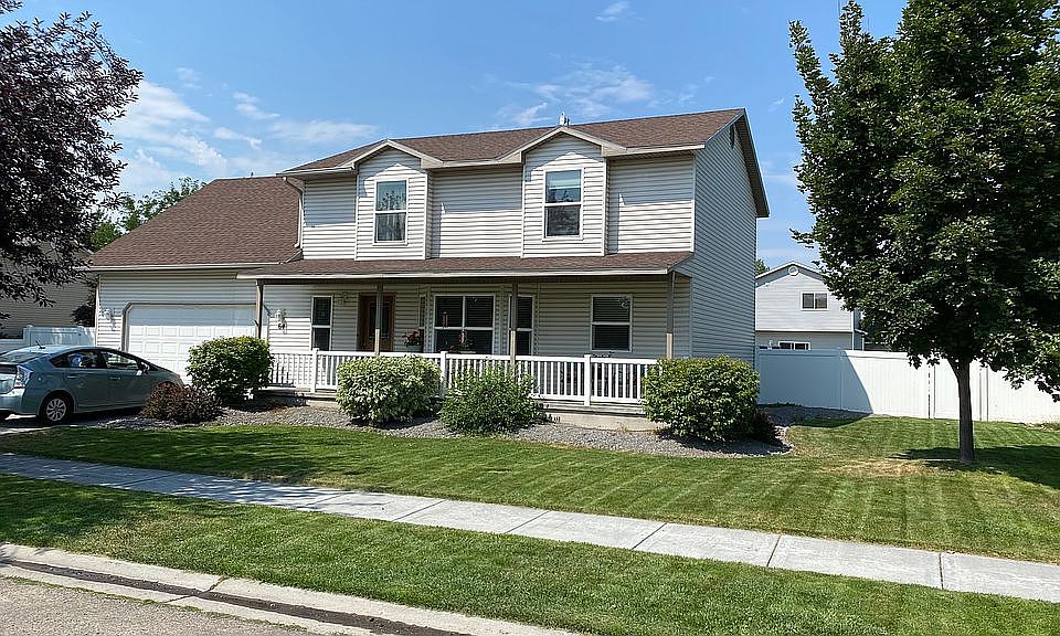 1st image of 64 Ponderosa Ave