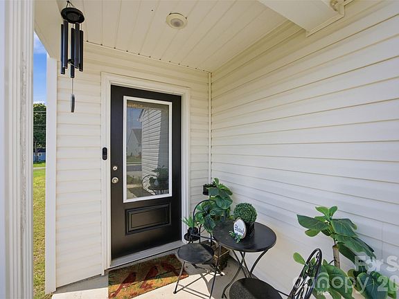 2nd image of 305 Aniston Ln