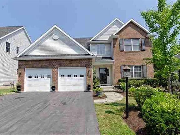 4th image of 8 Crailo Ct