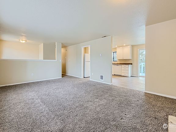 3rd image of 4813 216th Street Ct E