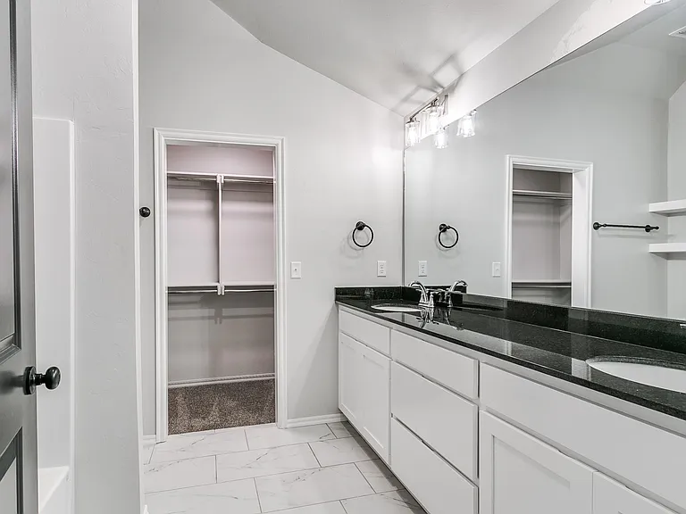 930 Chase Ln — Photo 26