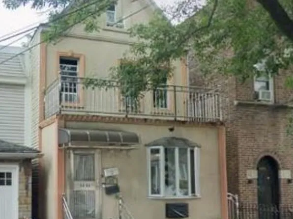 3223 96th St #2F, East Elmhurst, NY 11369