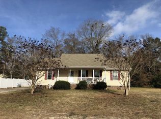 101 Walnut Ave, Hamlet, NC 28345
