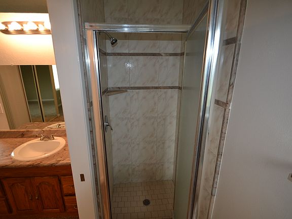 5th image of 1532 Woodland Dr