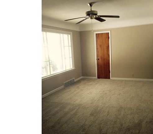 3rd image of 29307 Armadale Ave
