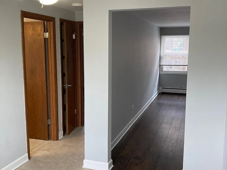 897 Graceland Ave #3W — Photo 6