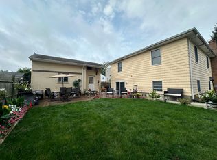 20 Swan St #B, East Providence, RI 02914