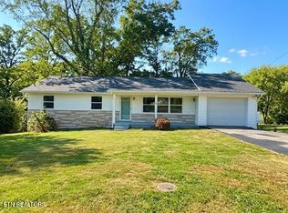 1009 Oaklett Dr, Knoxville, TN 37912