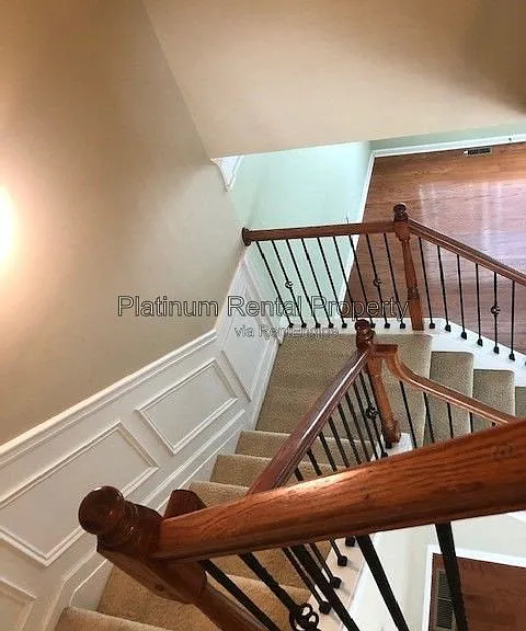 221 Balaban Cir — Photo 34