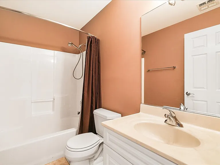 58 Alexander Ct — Photo 39