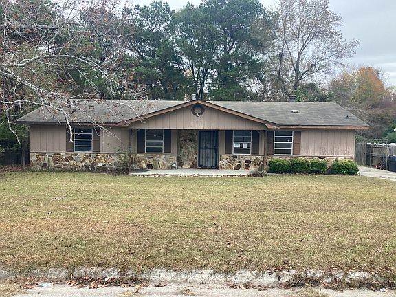 2nd image of 3472 Postell Dr