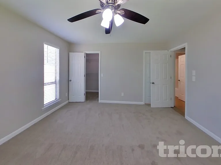 2405 Ravine Dr — Photo 6