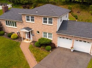 5 Rand Dr, West Orange, NJ 07052