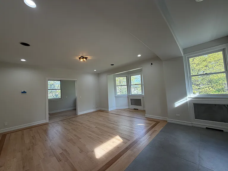Sherwood Ave — Photo 43