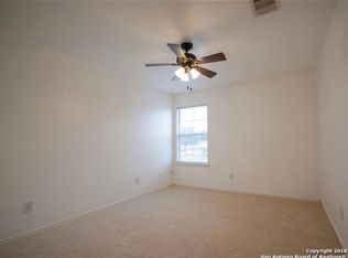 10115 Sparrow Way, Universal City, TX 78148