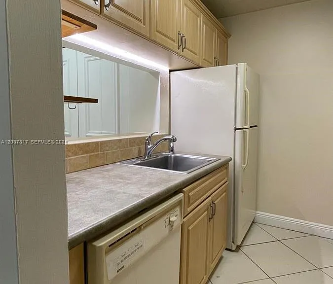 2307 N Congress Ave #24 — Photo 5