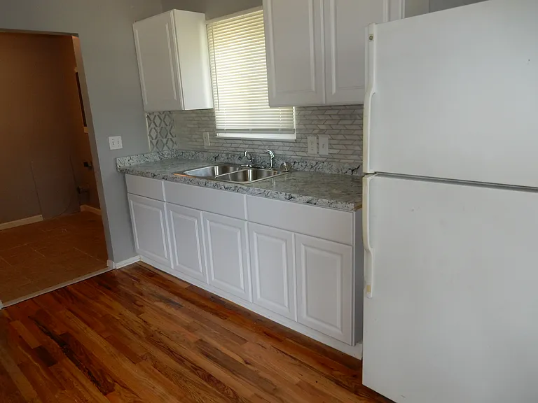 6342 Harold St — Photo 2