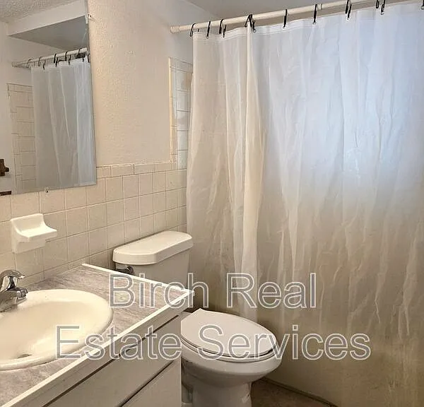 6839 Forest Ave — Photo 10