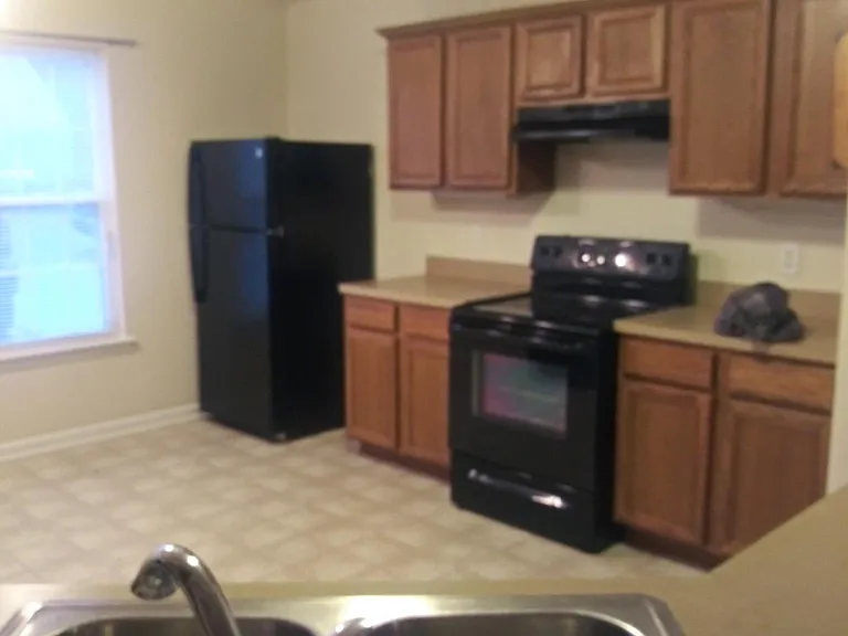 3107 Forrestal Dr — Photo 3