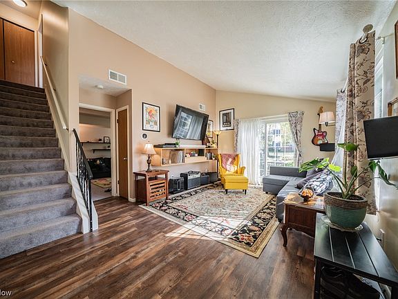 4th image of 7340 Forsythia Ln #104