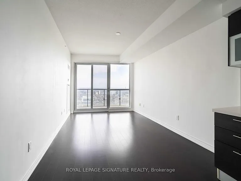386 Yonge St #5103 — Photo 28