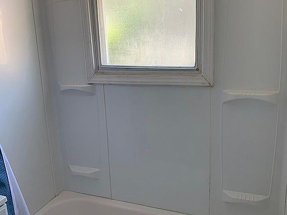 5th image of 3800 Isabella Ave