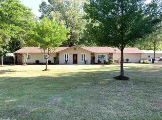 2200 Whippoorwill Ln, White Hall, AR 71602