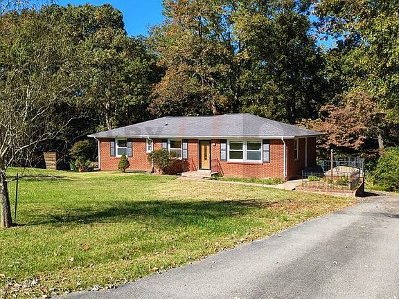 3rd image of 564 Chesterfield Dr