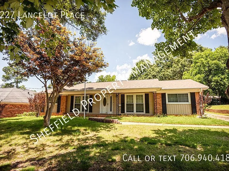 2227 Lancelot Pl — Photo 1