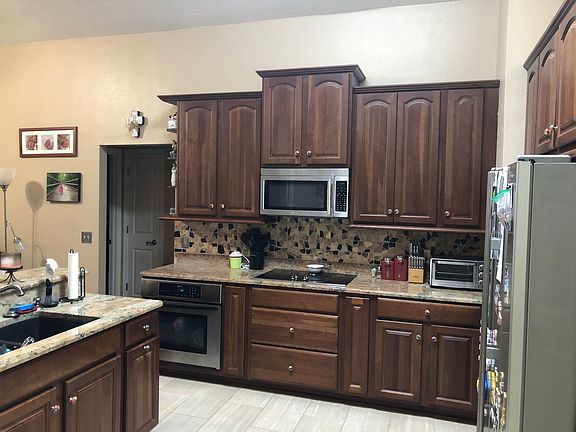 3rd image of 765 Pearl Sand Dr