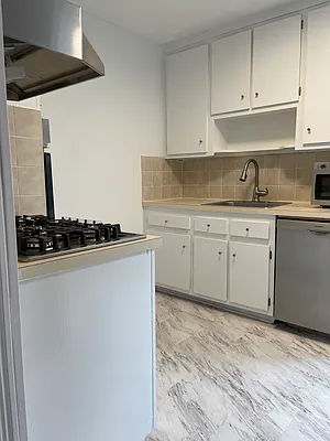 Rented by Corcoran | media 6