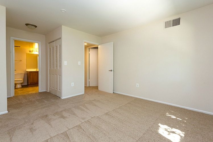 2nd image of 126 Hearne Ct APT 201