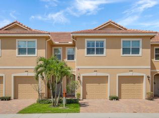 532 SW Glen Crest Way, Stuart, FL 34997