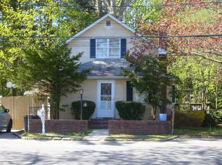 10 Hunters Ln, Huntington Station, NY 11746