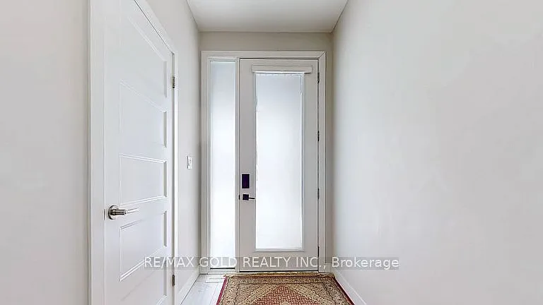 997 West Village Sq — Photo 16