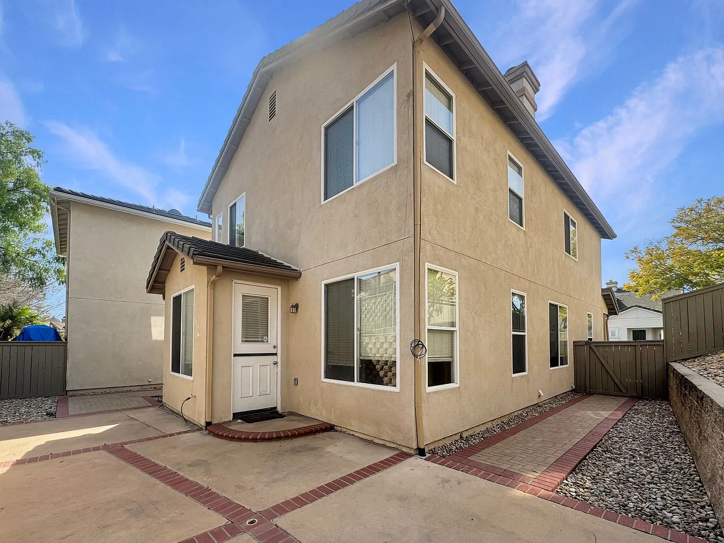 SD: Stunning 4B/2.5BA Home in Gated Community in Poway! — Photo 3