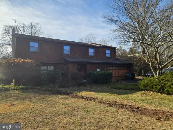 70 Wheatsheaf Rd, Ivyland, PA 18974
