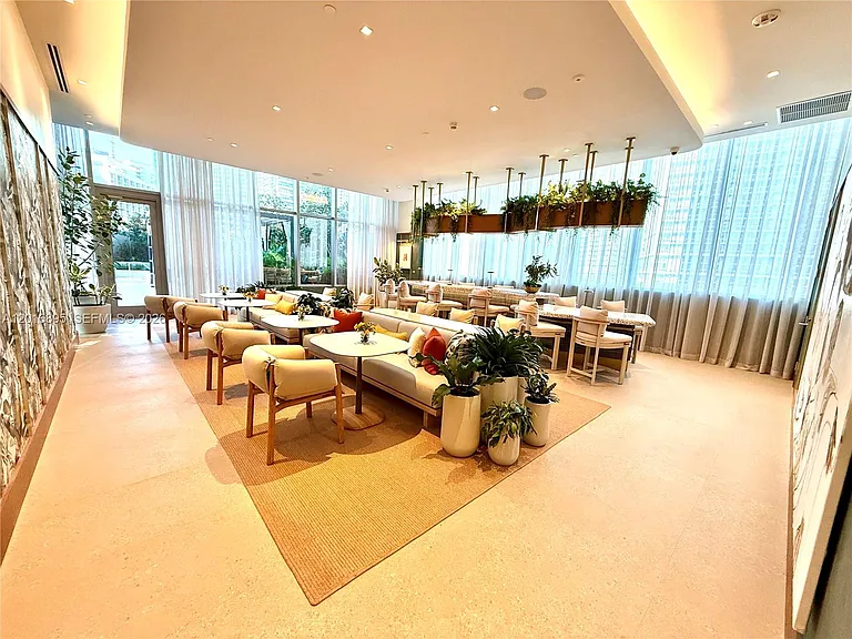77 SE 5th St #1213 — Photo 33