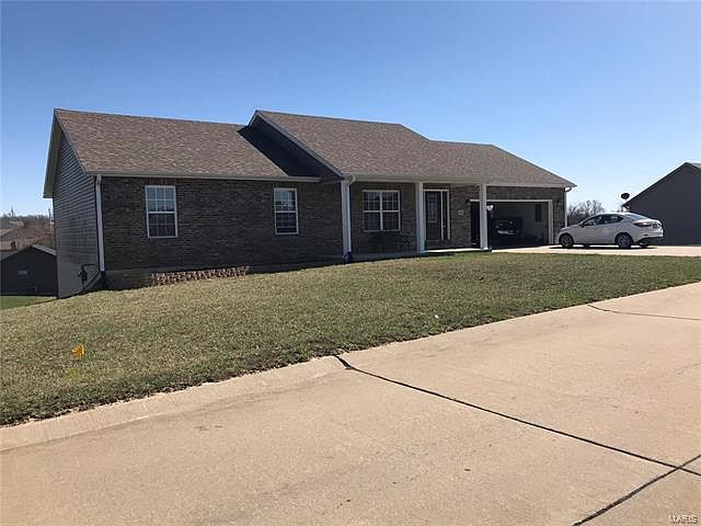 1st image of 131 Cedar Creek Ln