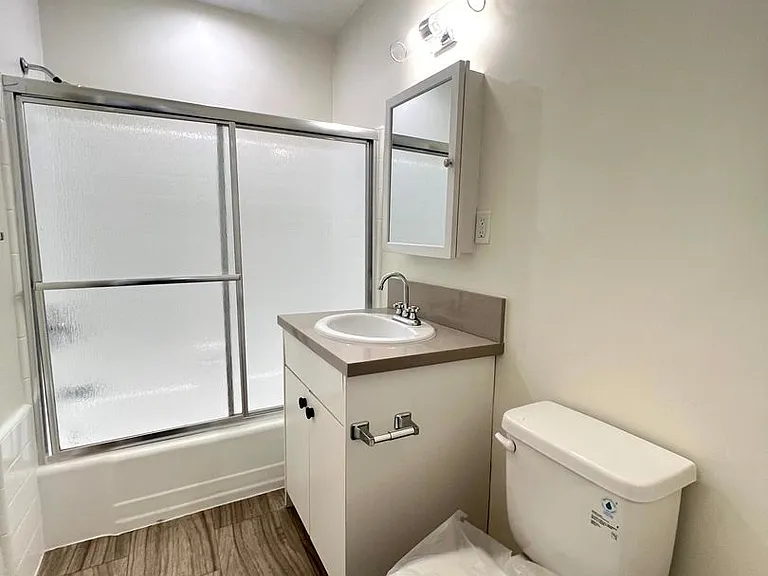 2408 Ocean Park Blvd — Photo 13