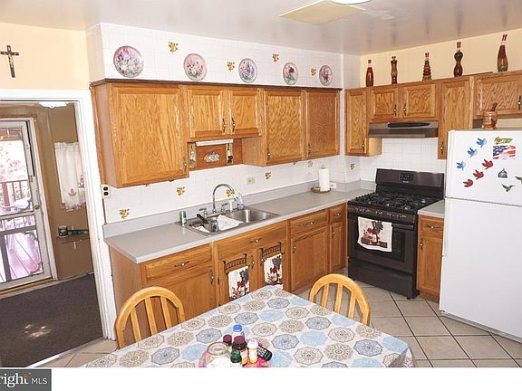 5th image of 4017 Westfield Ave