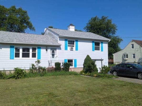 69 Clinton Rd