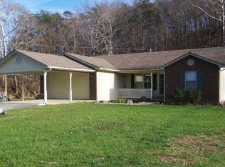1019 Honeysuckle Ct, Berea, KY 40404