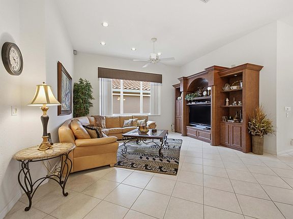 4th image of 7624 Viniste Drive