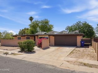 7575 E Logan Dr, Tucson, AZ 85730