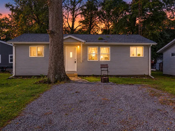 9425 Buckeye Dr, Huntsville, OH 43324
