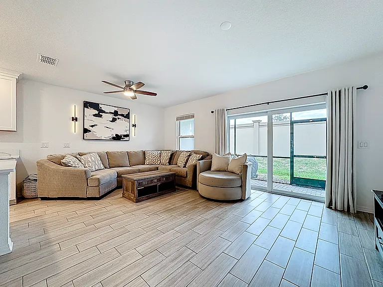 5649 Tripoli Dr — Photo 12