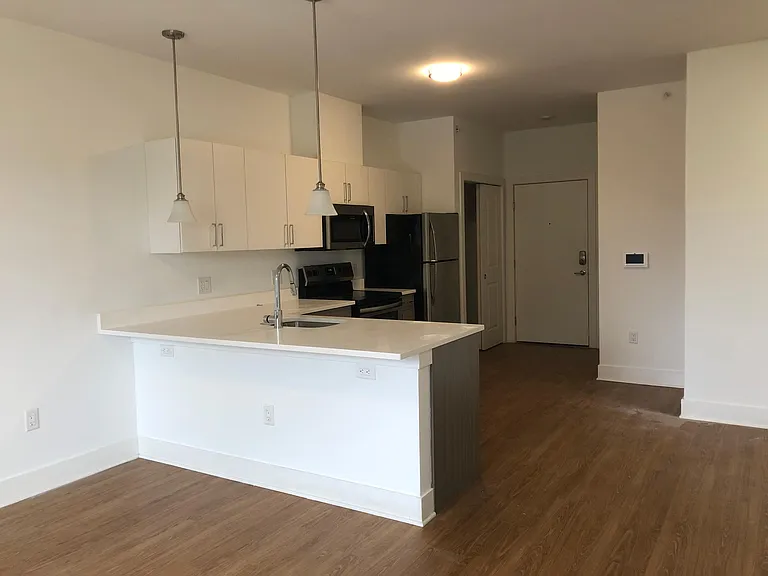 429 Bergen Ave — Photo 10