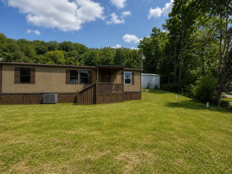 212 Thor Ln — Photo 12