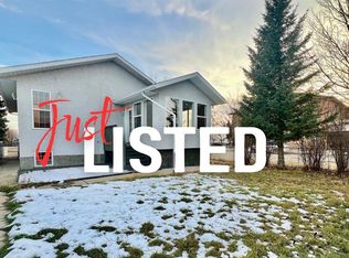 202 S 2nd Ave E, Hanna, AB T0J 1P0